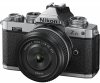 NIKON Z fc + 28mm f/2.8 SE Photo NIKONVOA090K001